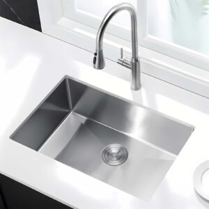 تنظيف حوض المطبخ