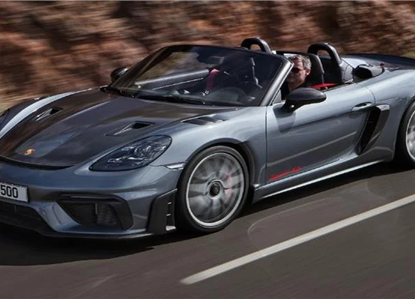 مواصفات سيارة بورش Boxster 2024 718