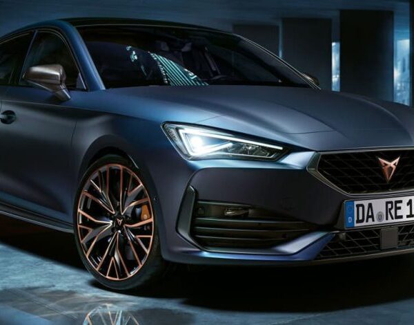 كوبرا 2025 الأداء الرياضي والفخامة في سيارة واحدة