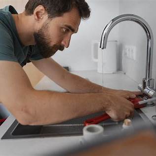 أفضل سباك بالكويت