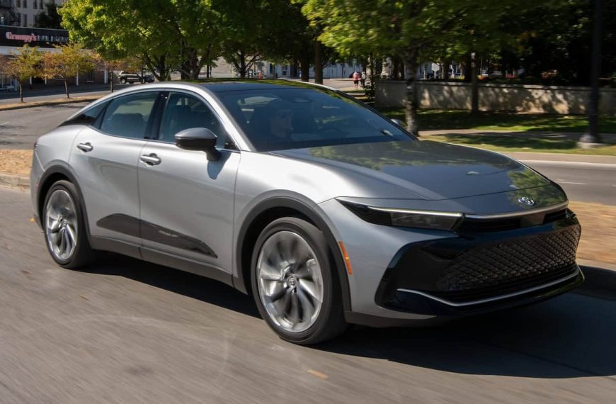 تويوتا كراون 2025