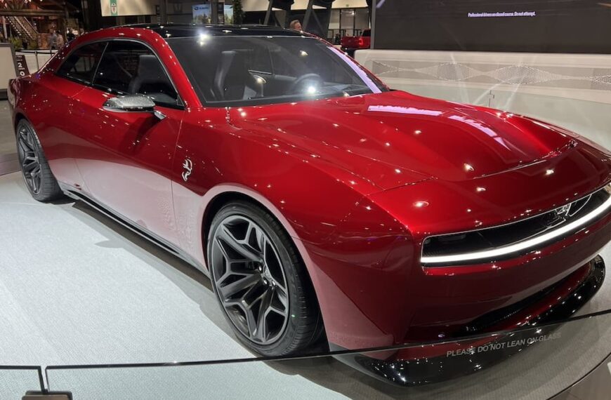 دودج 2025 قوة الأداء وتصميم لا مثيل له