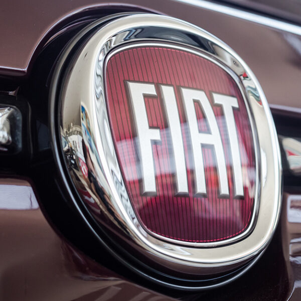 فيات 2025 مجموعة من السيارات الصغيرة والاقتصادية