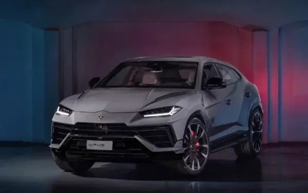 لامبورغيني أوروس 2025 المواصفات والتصميم والأسعار