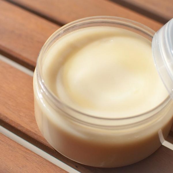 طريقة صنع مزيل عرق طبيعي بمكونات سهلة ومتوفرة