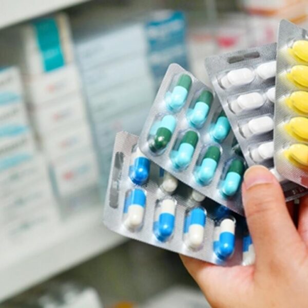 زيادة أسعار الدواء مستمرة لنهاية العام