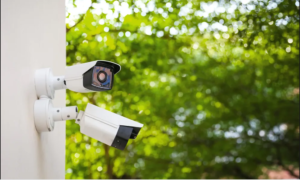 كاميرات المراقبة