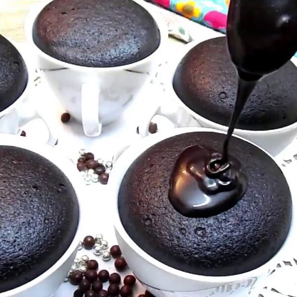 طريقة عمل كيكة المج السريعة