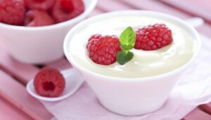 زبادي بالفواكه