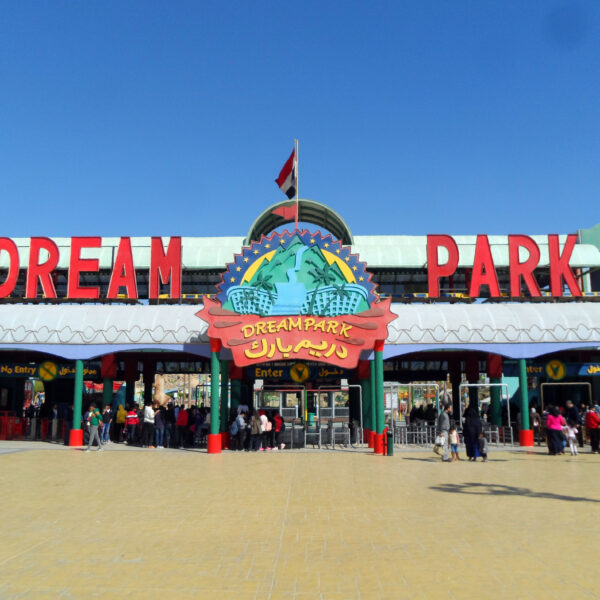ما هي الألعاب المجانية في دريم بارك وأسعار تذاكر الدخول
