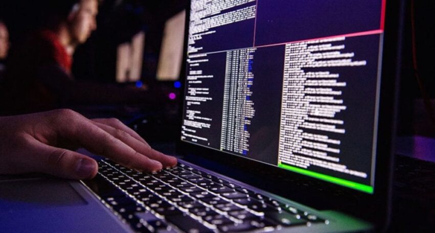 برمجيات تطبيقية ودورها في تطوير التكنولوجيا