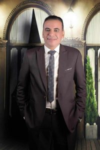 الدكتور وليد عزت استشاري الجلديه والتجميل والليزر