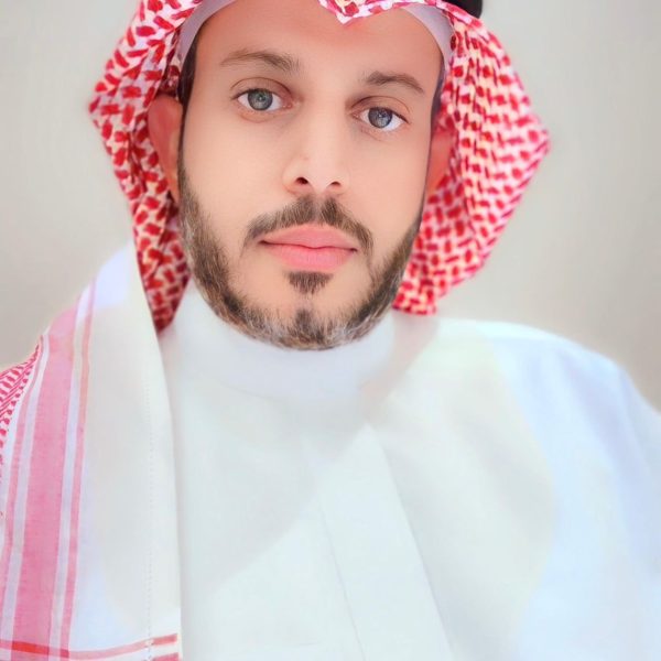 تركي محمد.. من شغف التقنية إلى درع يوتيوب الفضي وإنجاز يرسخ حضوره الرقمي