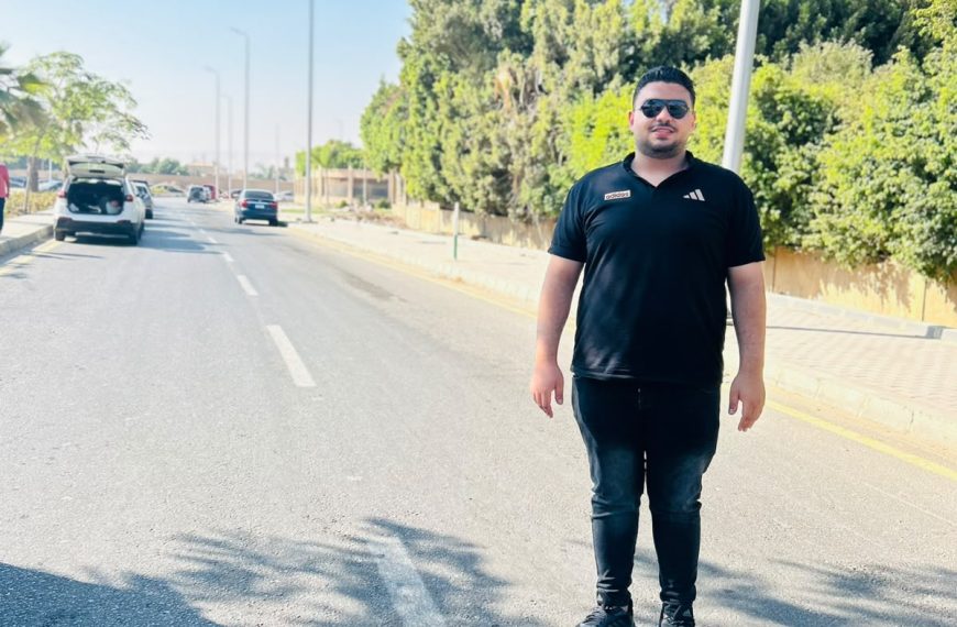 عمر فتحي محمد عبد الغني يشارك في كامل العدد