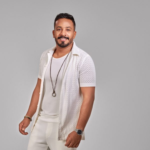 بعد نجاح طريق أمان.. النجم الصاعد شريف عمر يستعد لطرح أحدث أعماله حُبى سلبي في سبتمبر