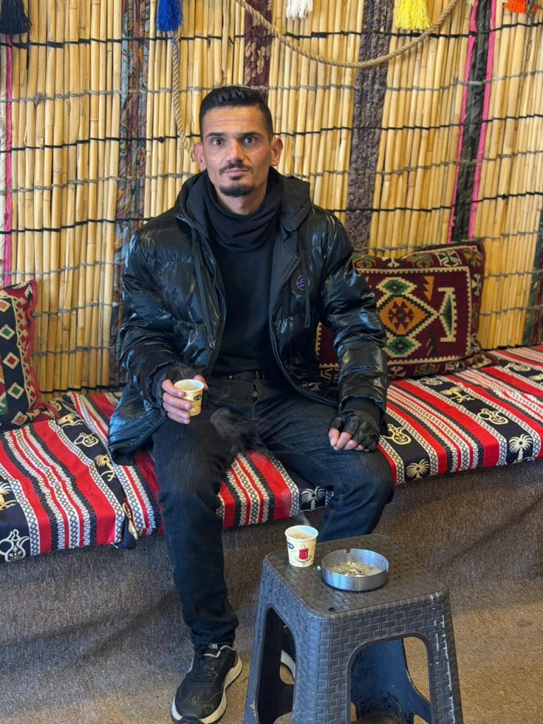 الشيخ مصطفى.. من شغف «بيس» إلى جمهور واسع وملايين التفاعلات